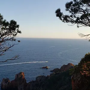 Appartement T2, Piscine, Parking, Plages à 200m, Fréjus